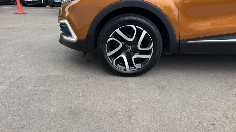 Renault Captur 0.9 TCE 90 Iconic 5dr Petrol Hatchback